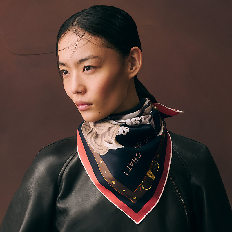 カレ 70 《シャ・シャ・シャ》 | Hermès - エルメス-公式サイト